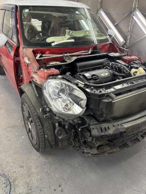 MINI R60：ルーフまわりと分解作業（写真19）