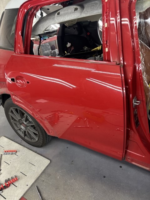 MINI R60：ルーフまわりと分解作業（写真32）