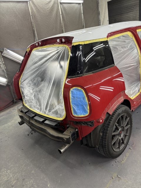 MINI R60：養生と車体の塗装（写真36）