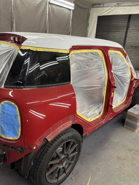 MINI R60：養生と車体の塗装（写真37）